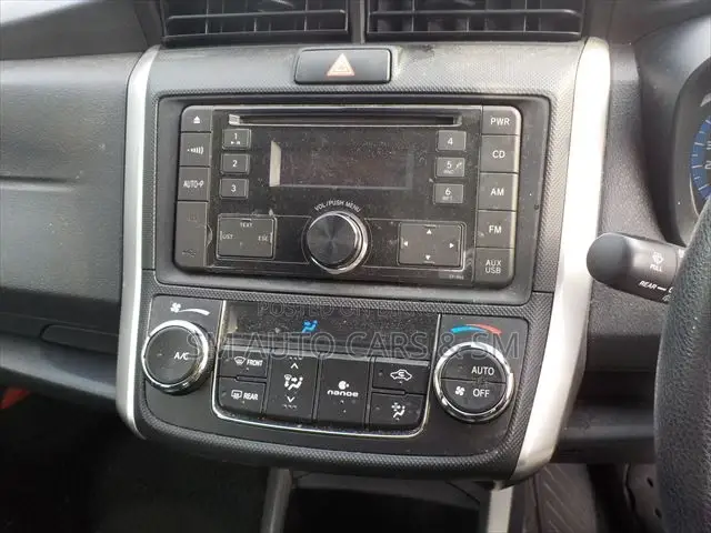 Toyota Corolla Fielder 2021 Blue