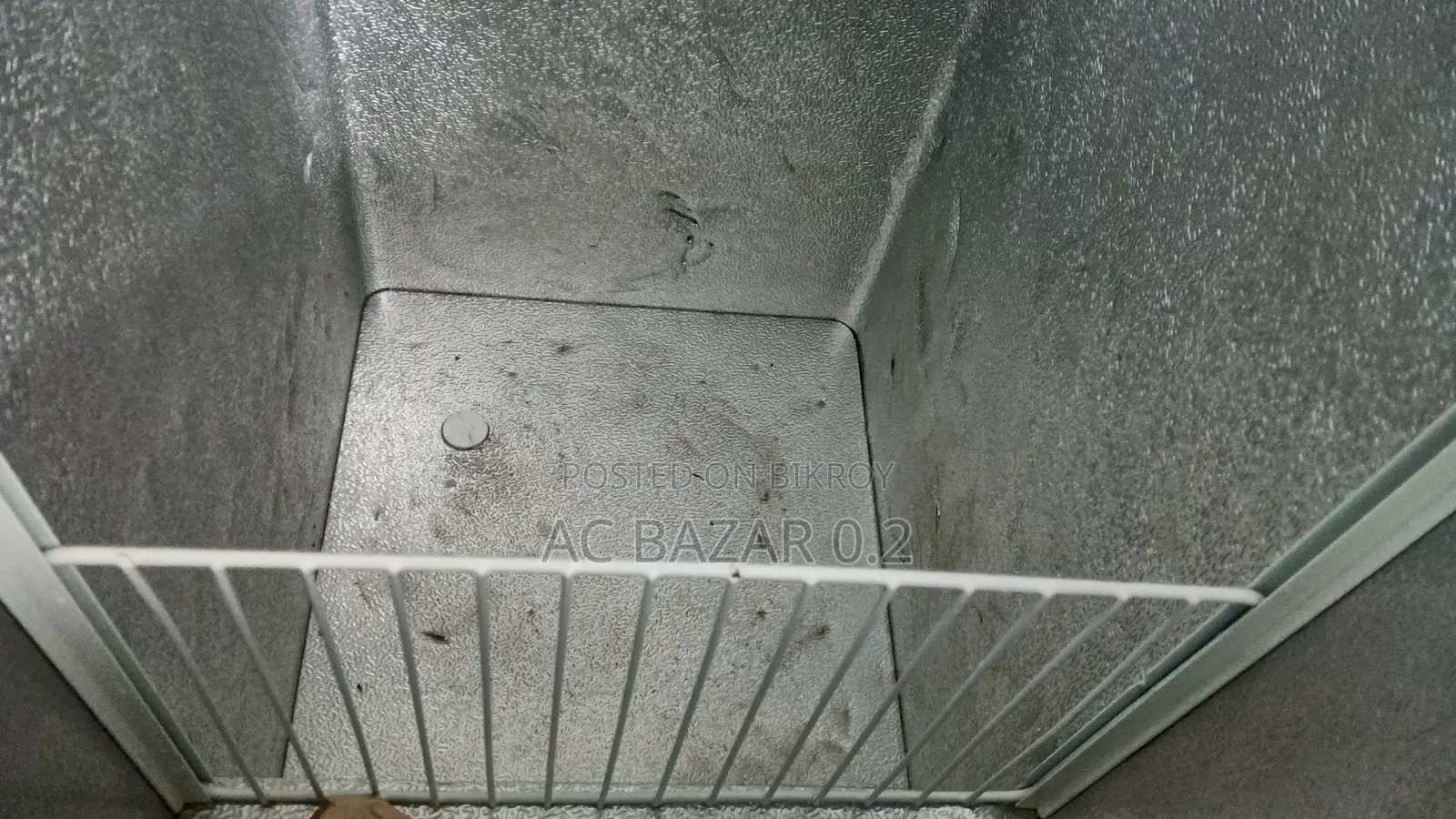 195 Liter Deep Freezer. Fully Fresh. No Repairs Needed.