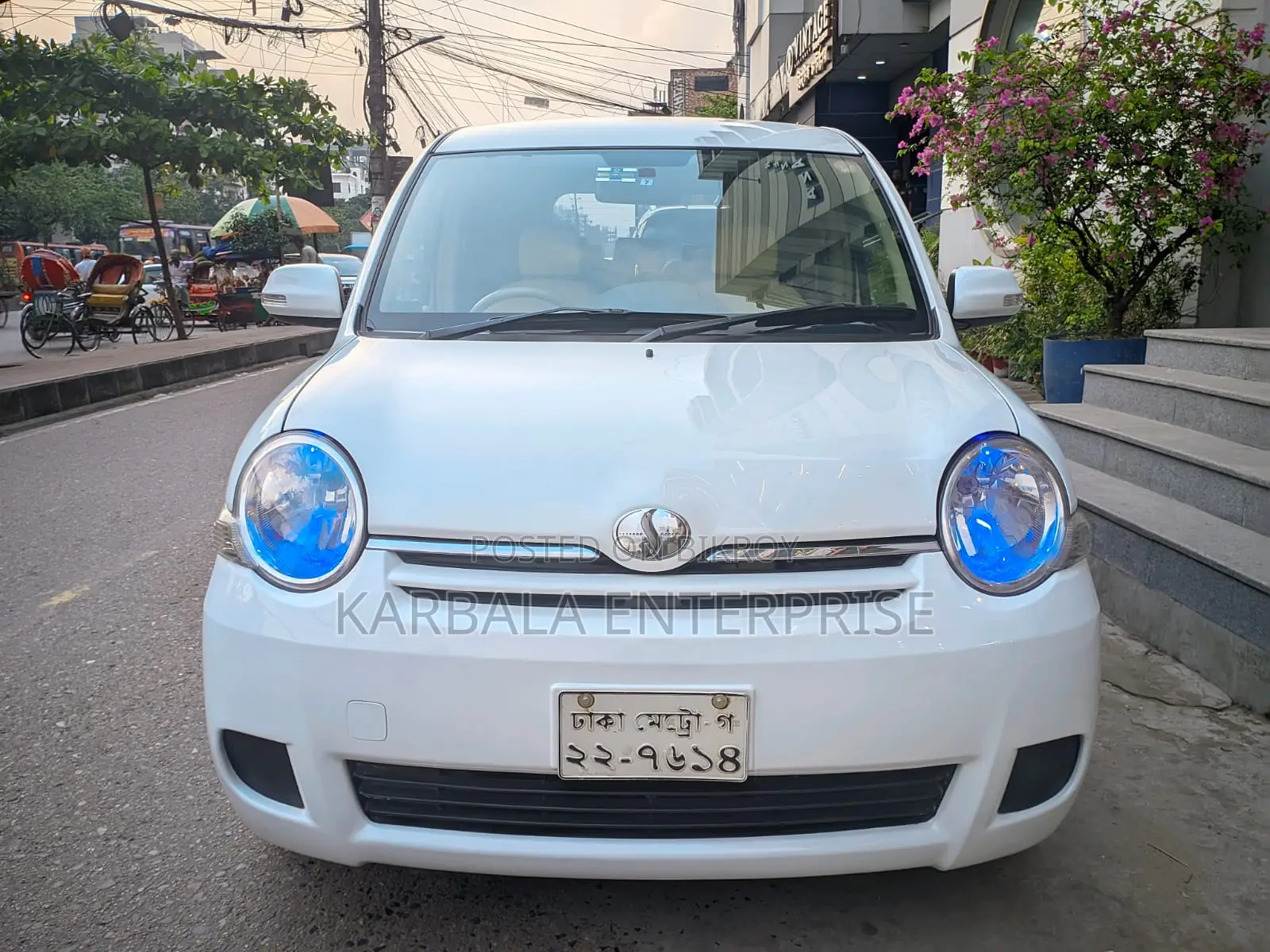 Toyota Sienta 1.5 FWD 2011 Pearl