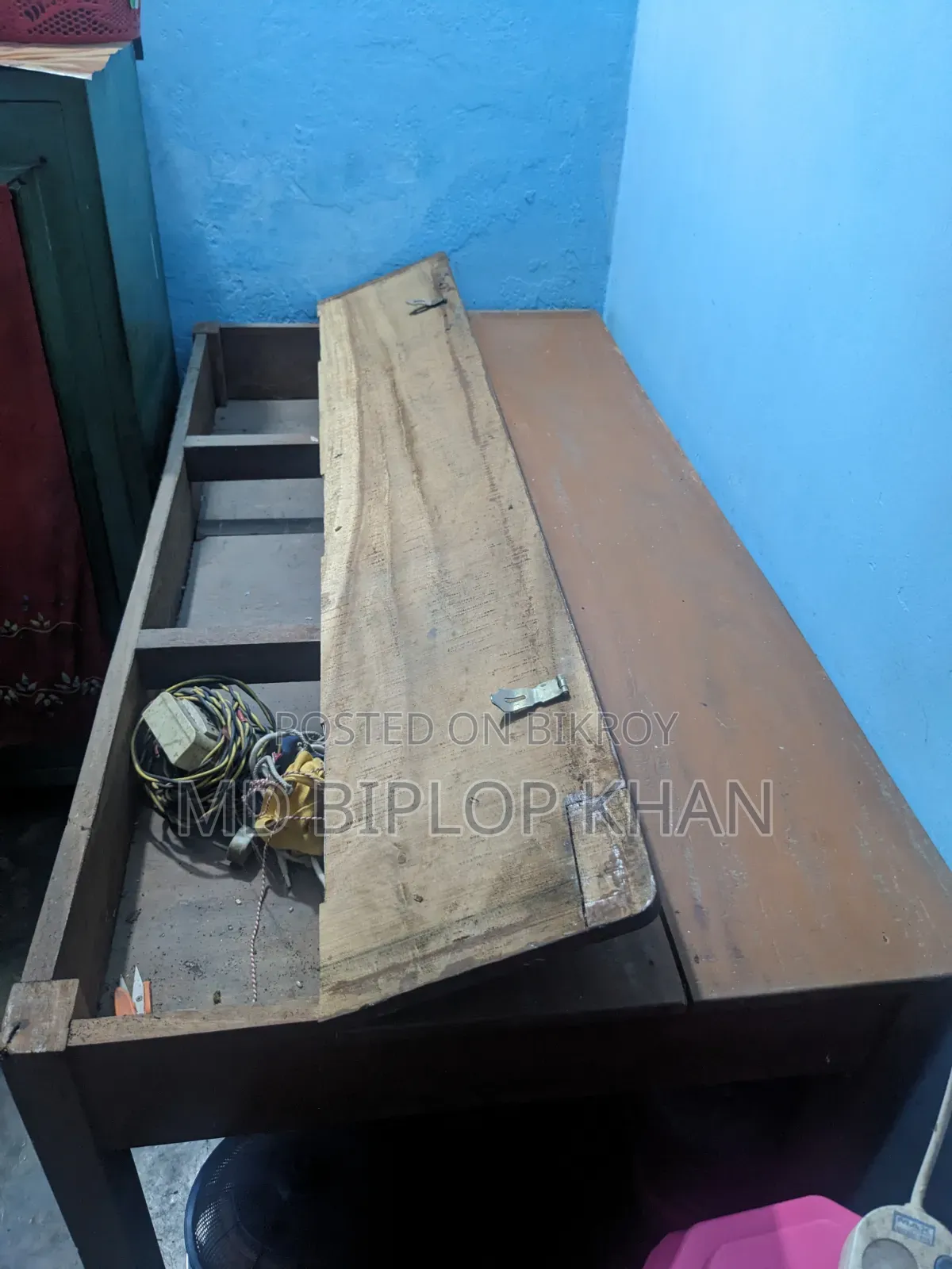 Used Wooden Table