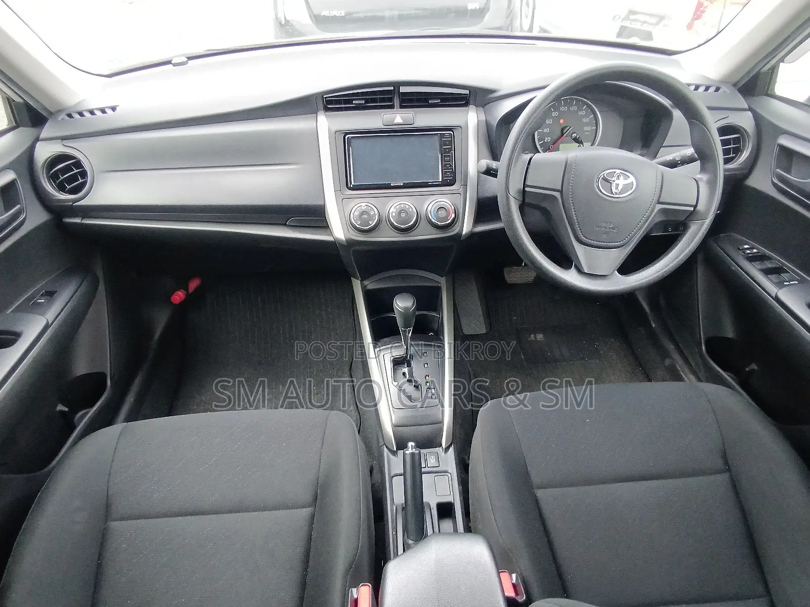Toyota Corolla Fielder 1.5 Petrol FWD 2021 White