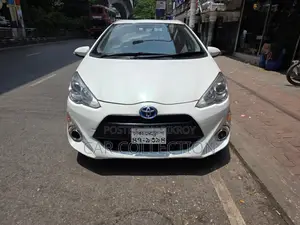 Toyota Aqua 2017 Pearl