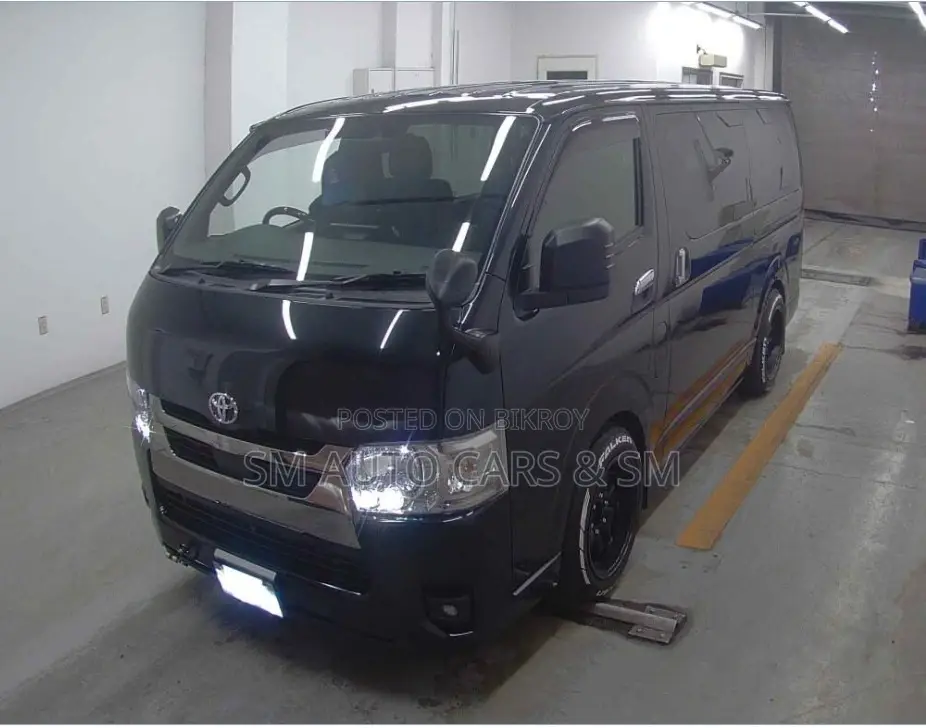 Toyota HiAce 2023 Black