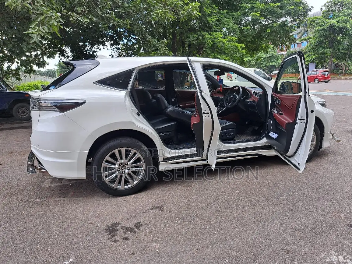 Toyota Harrier Progress Metal Leather 2016 White