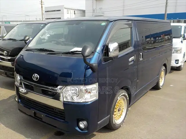 Toyota HiAce 2021 Blue