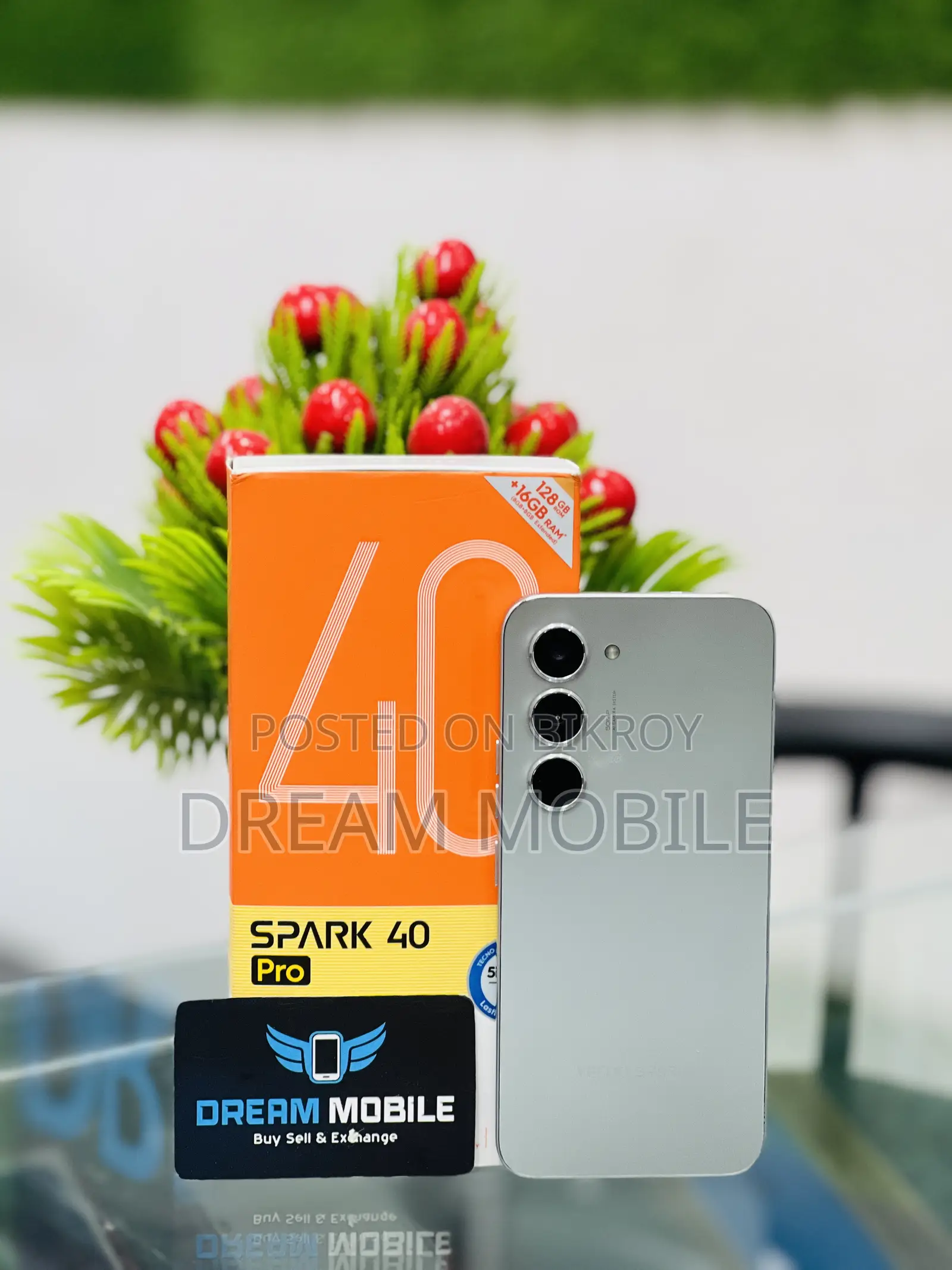 Tecno Spark 40 Pro 128 GB Silver