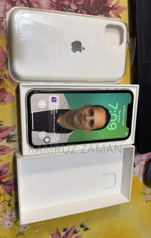 Apple iPhone 11 128 GB White