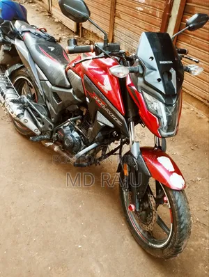 Honda 2022 Red