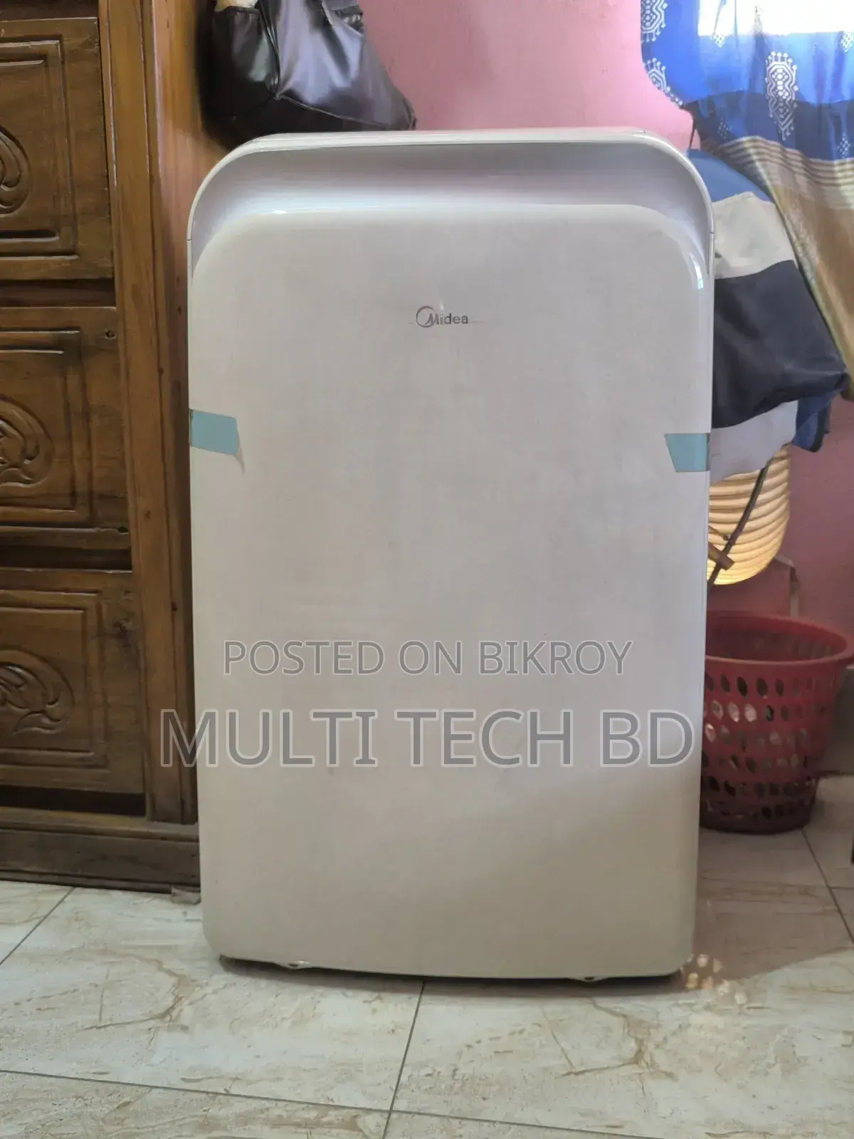 Midea AC (Air Conditioner)
