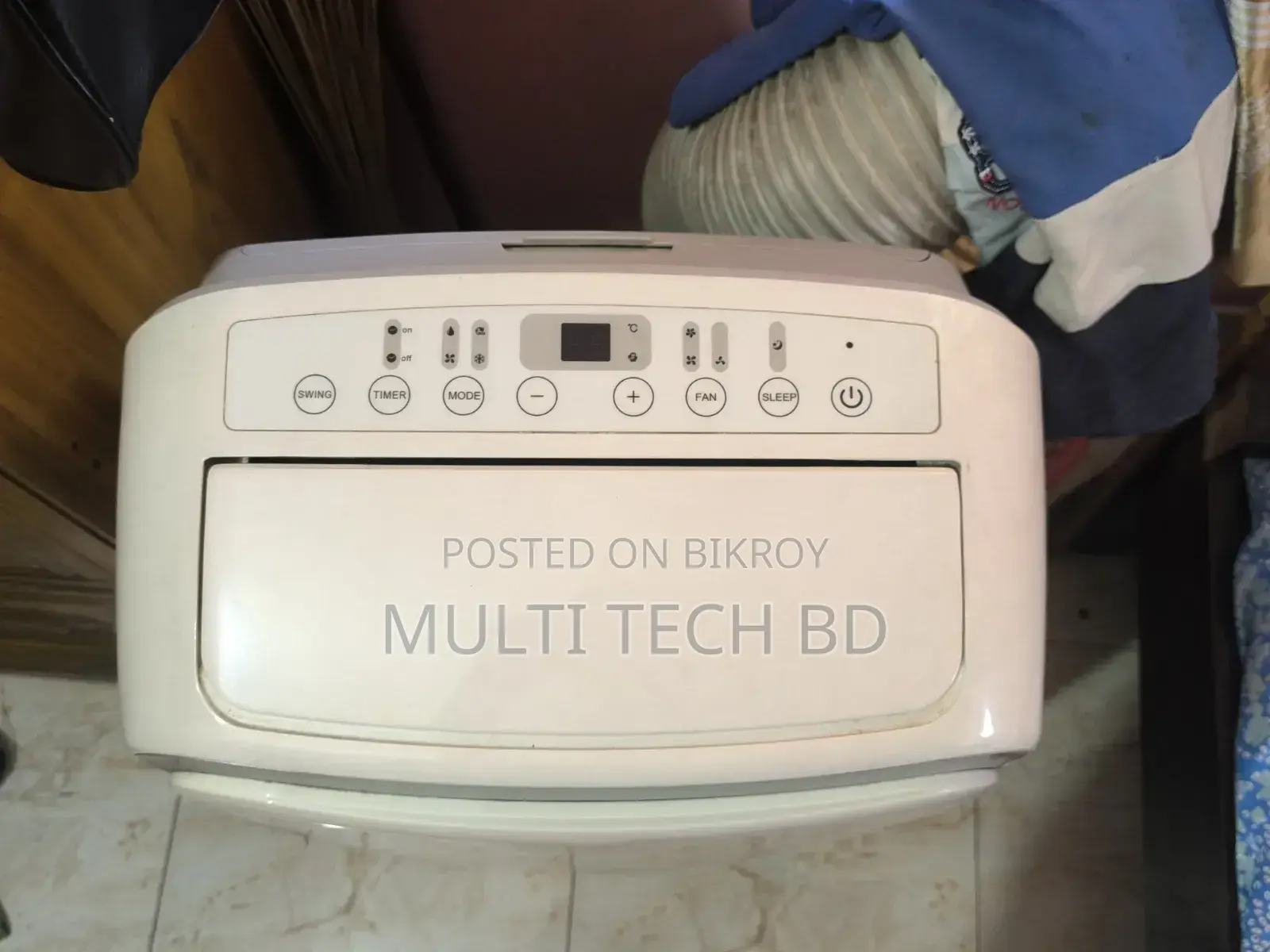 Midea AC (Air Conditioner)