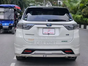 Toyota Harrier 2.5 Hybrid 4WD 2016 Pearl
