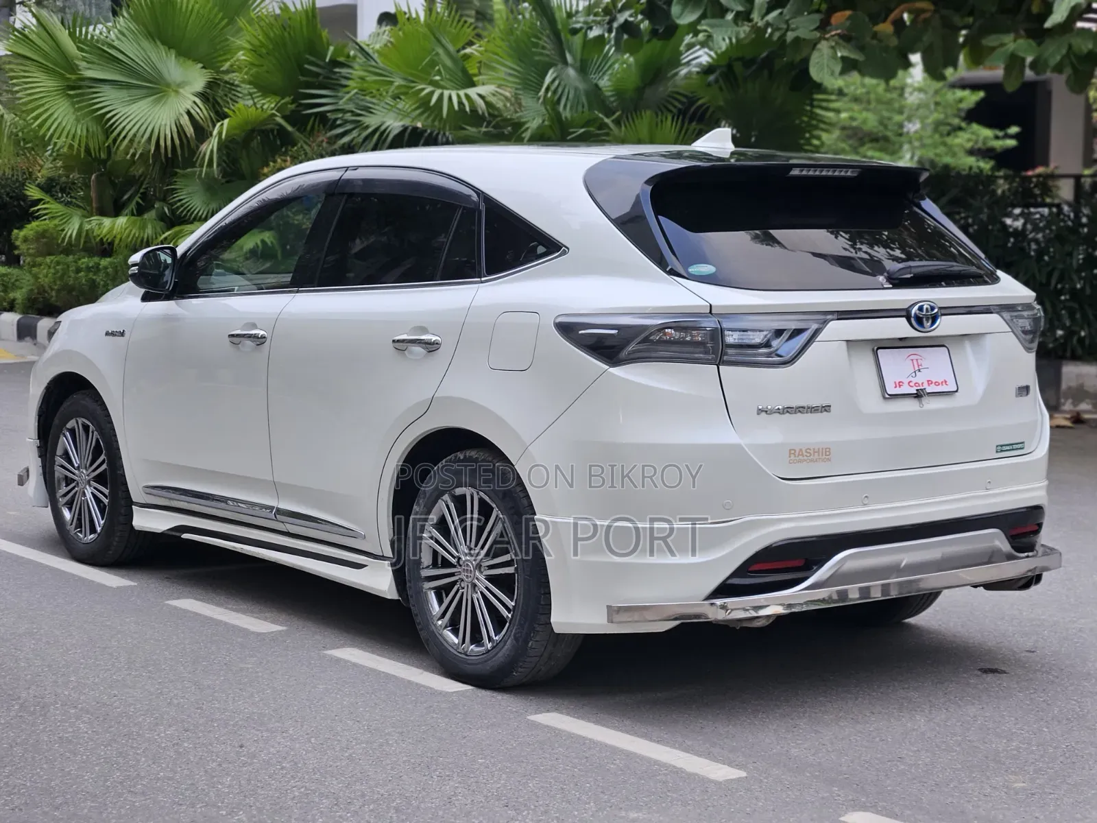 Toyota Harrier 2.5 Hybrid 4WD 2016 Pearl