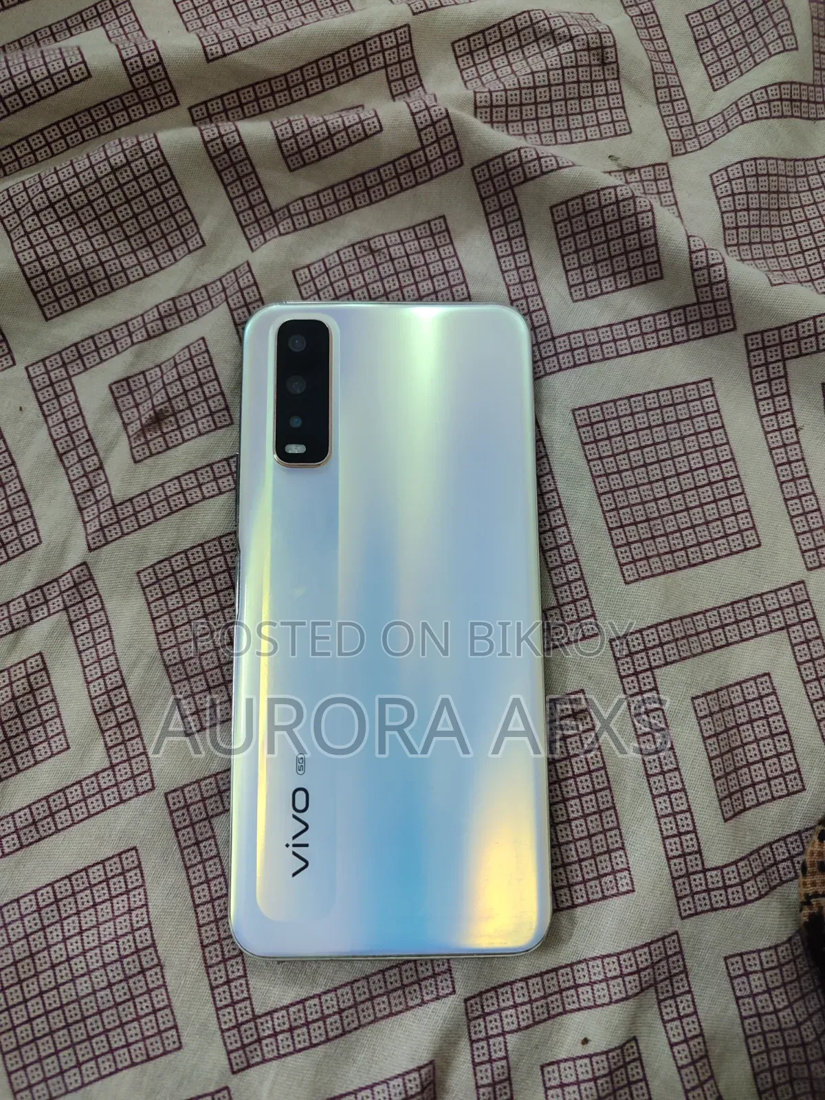 Vivo V70 512 GB White