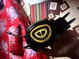 গেমিং হেডফোন