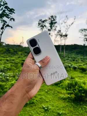 iQOO 256 GB White