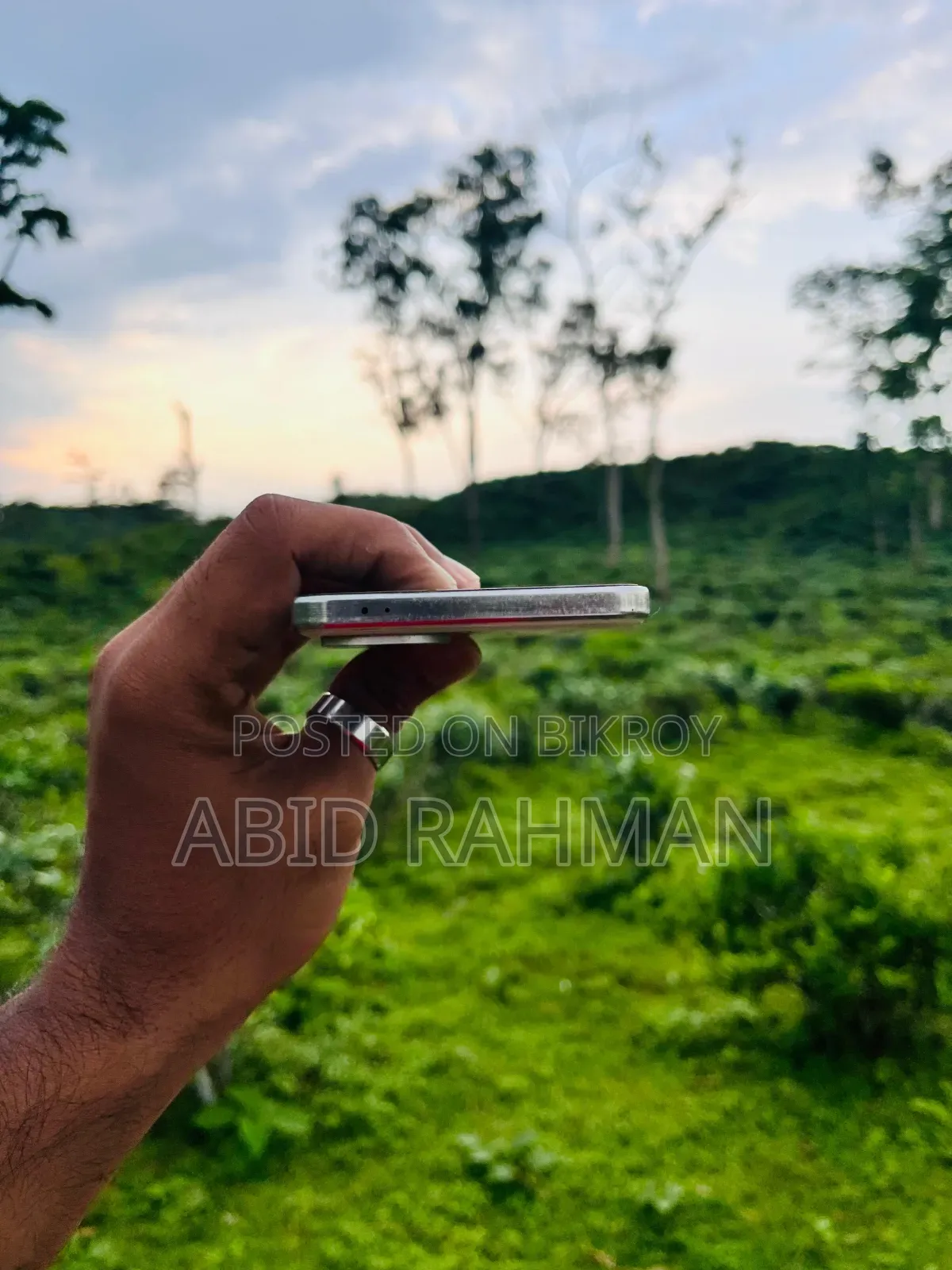 iQOO 256 GB White