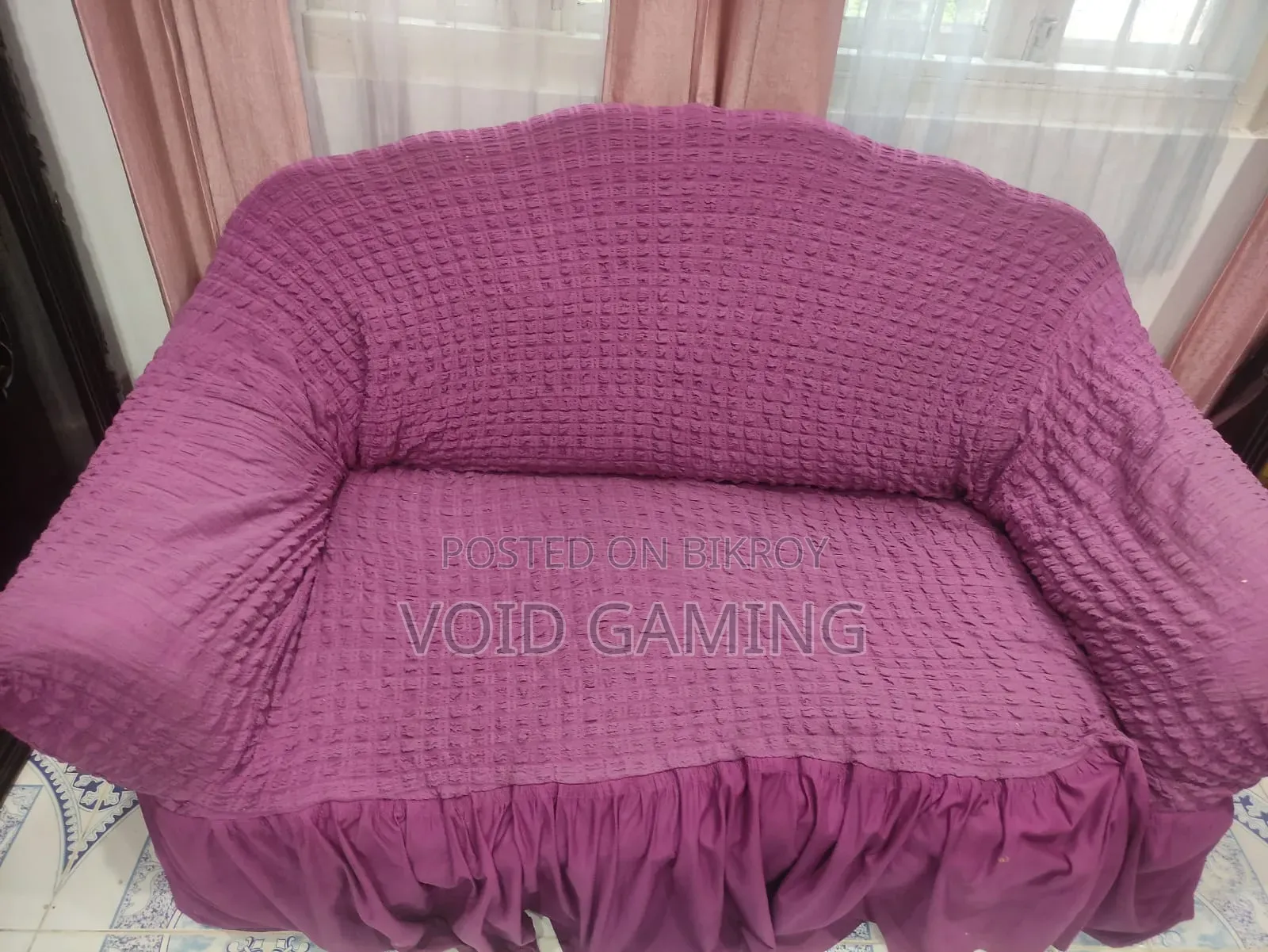 This 3-piece sofa set is for sale.