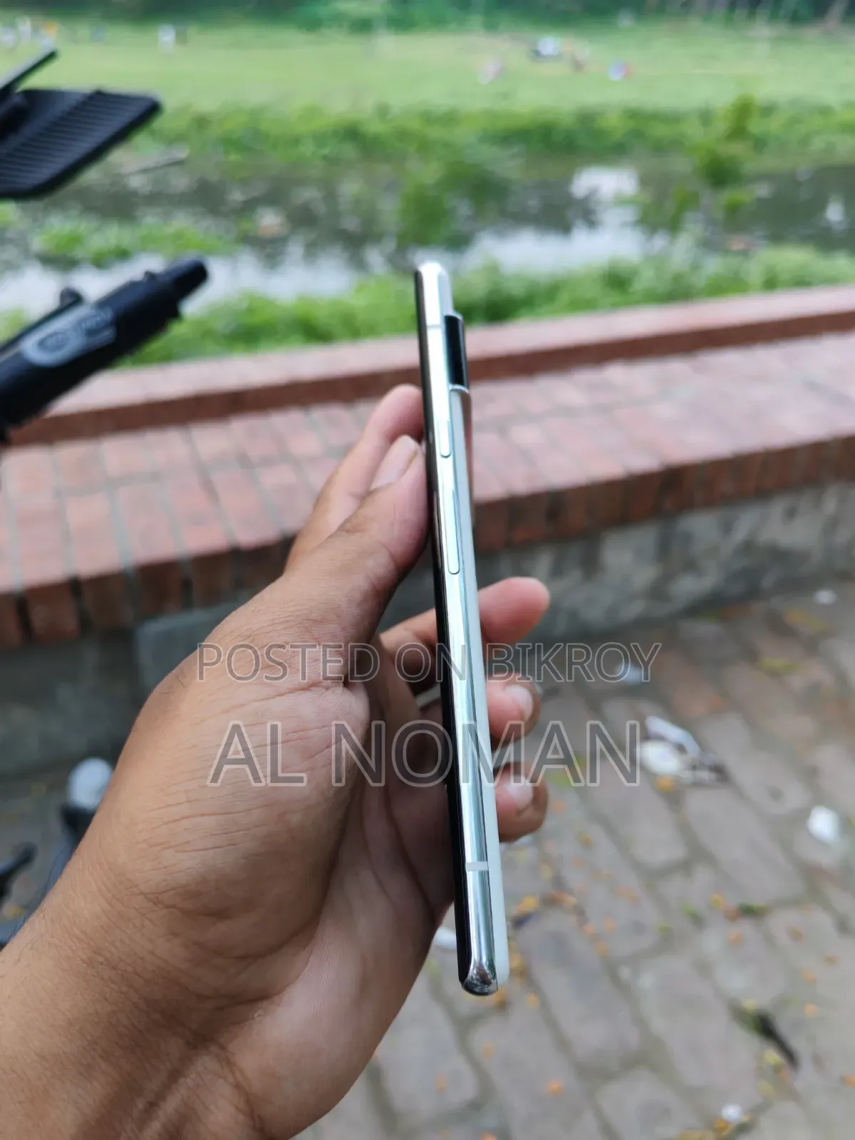 গুগল পিক্সেল ৬ প্রো ১২৮ জিবি হোয়াইট