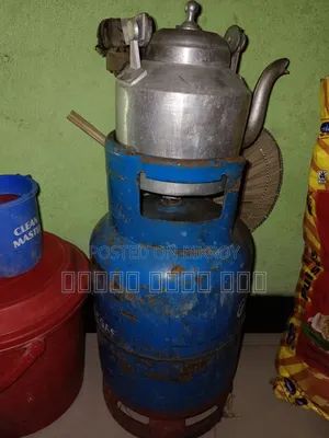 1 Empty Gas Cylinder