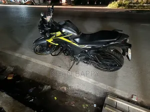 Honda CBR 2025 Yellow