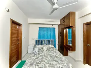 বসুন্ধরায় ফার্নিশড ৩ বেডরুমের অ্যাপার্টমেন্ট ভাড়ার জন্য