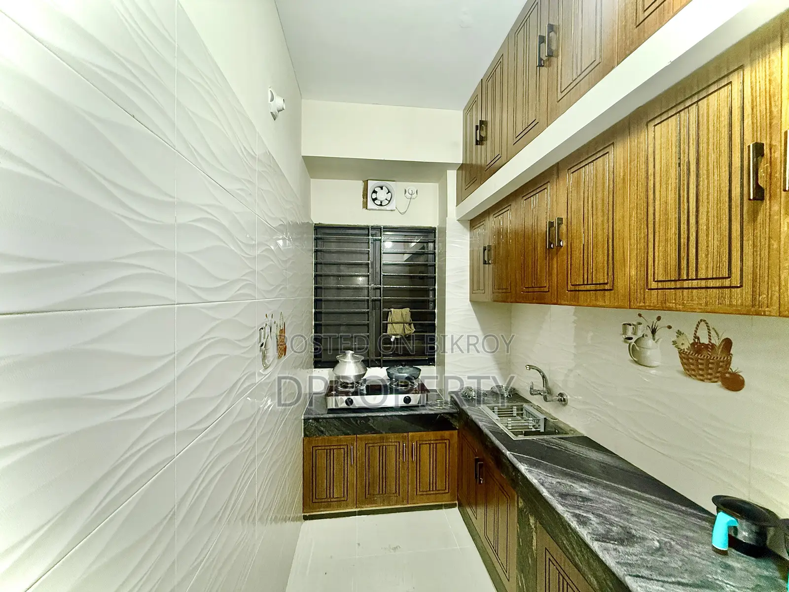 Furnished 3bdrm Apartment in Basundhara for rent