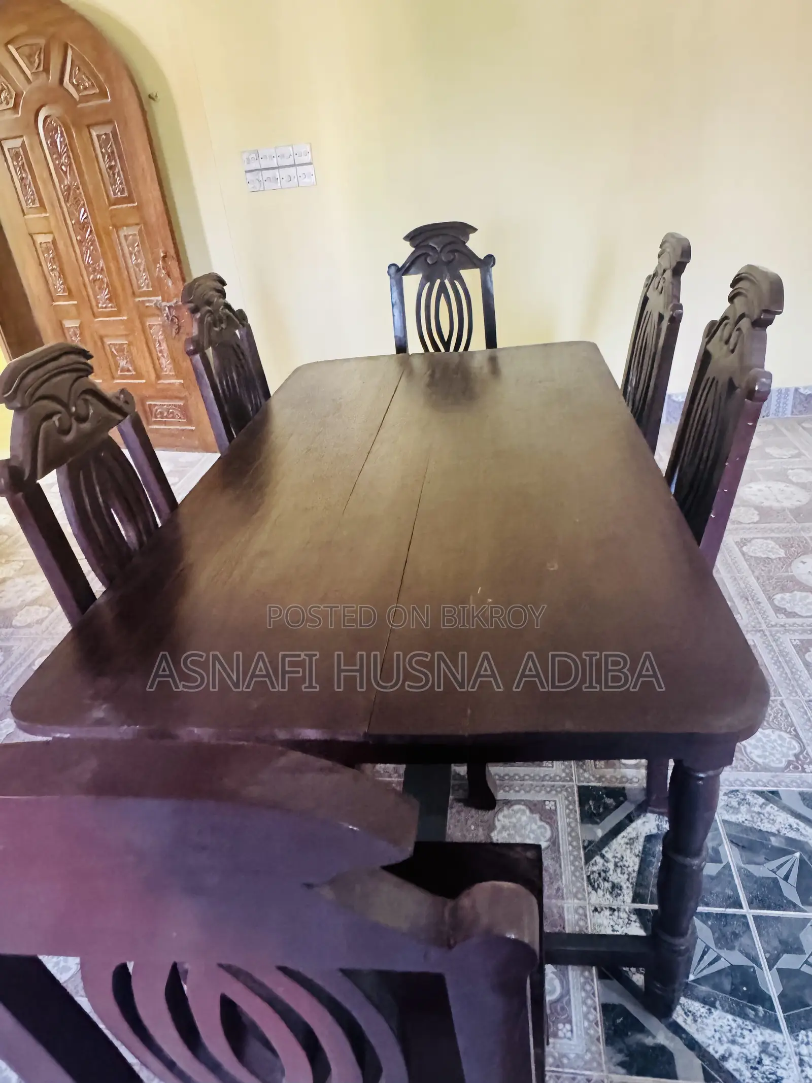 6 Seater Solid Wooden Dining Table Set – Brand New