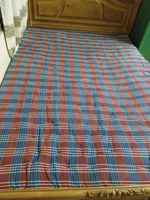 অল্প ব্যবহৃত ২ টি আরামদায়ক তোষক বিক্রি হবে।