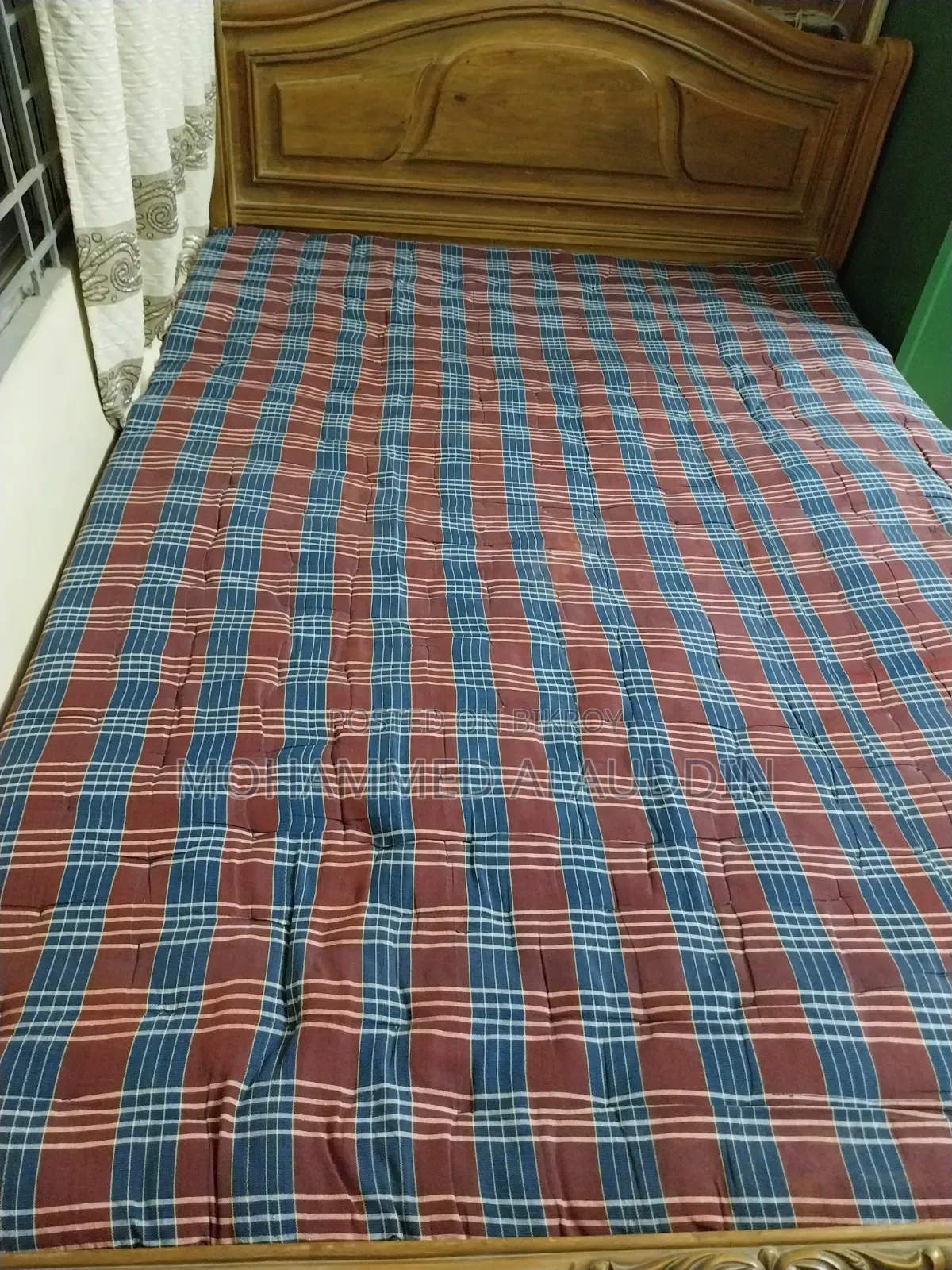 অল্প ব্যবহৃত ২ টি আরামদায়ক তোষক বিক্রি হবে।