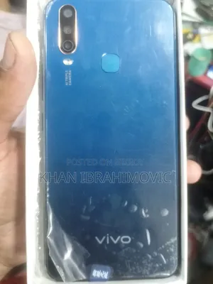 New Vivo Y17 128 GB Blue