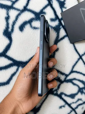 iQOO 256 GB Blue