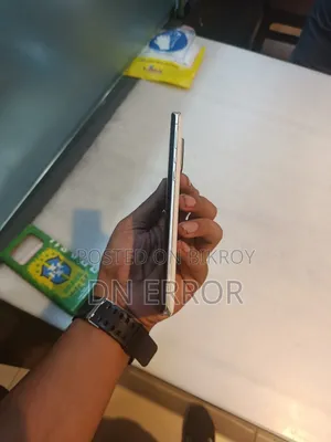 Sharp Aquos R6 128 GB White