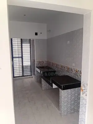 3bdrm Apartment in Basundhara for Sale