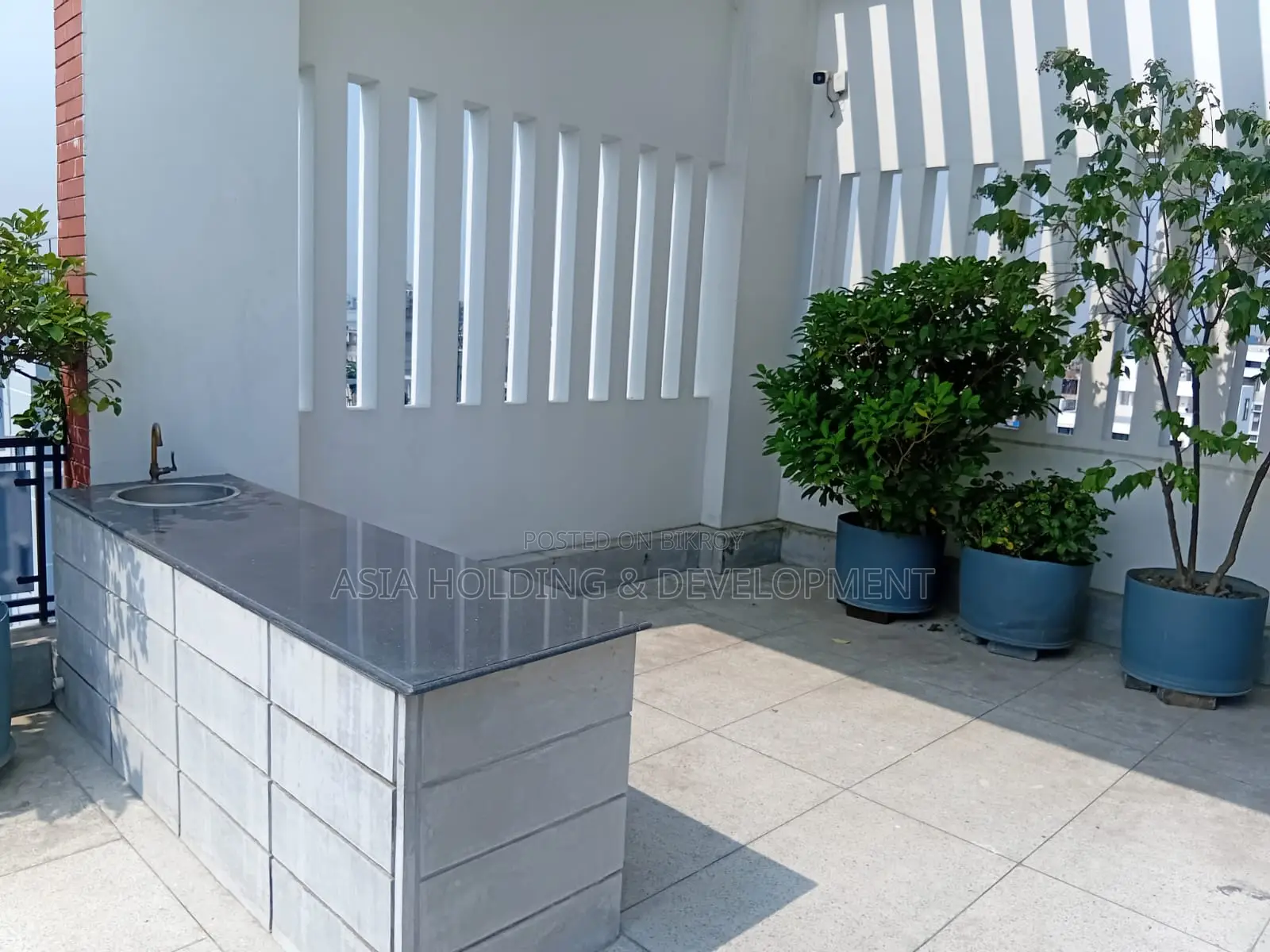 3bdrm Apartment in Basundhara for Sale