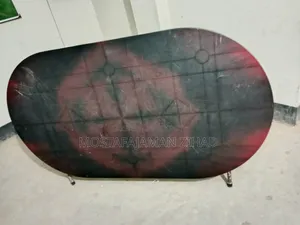 Tanin Plastic Dining Table