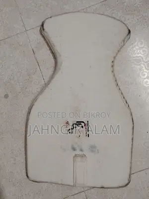 Urgent Sale Cricket Kit.Ss Bat,Ball,Ss Kit Bag,Inferno Leg Peds Ss Hel