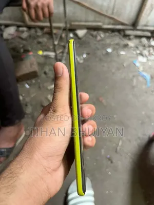 Motorola Moto G85 128 GB Green