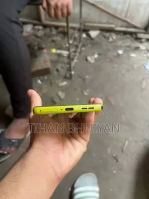 Motorola Moto G85 128 GB Green