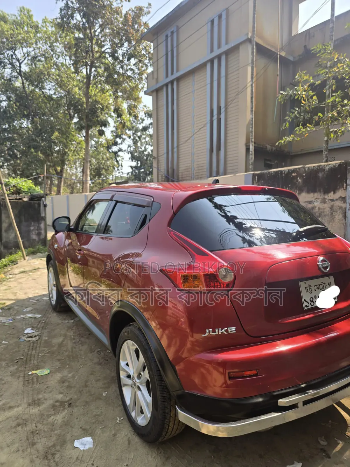 নিসান জুক ২০১২ লাল
