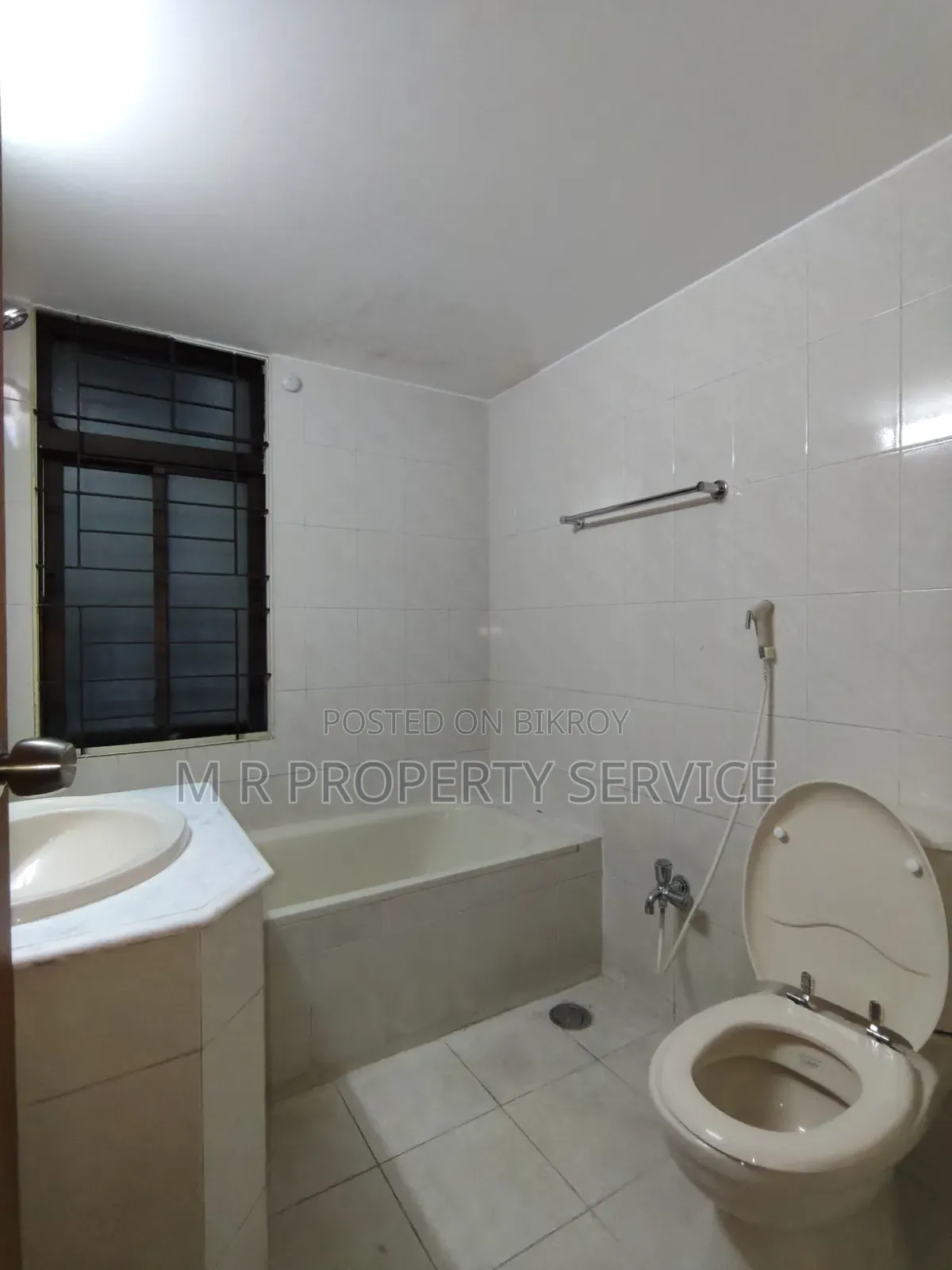 3bdrm Apartment in Dhaka, Gulshan for Rent