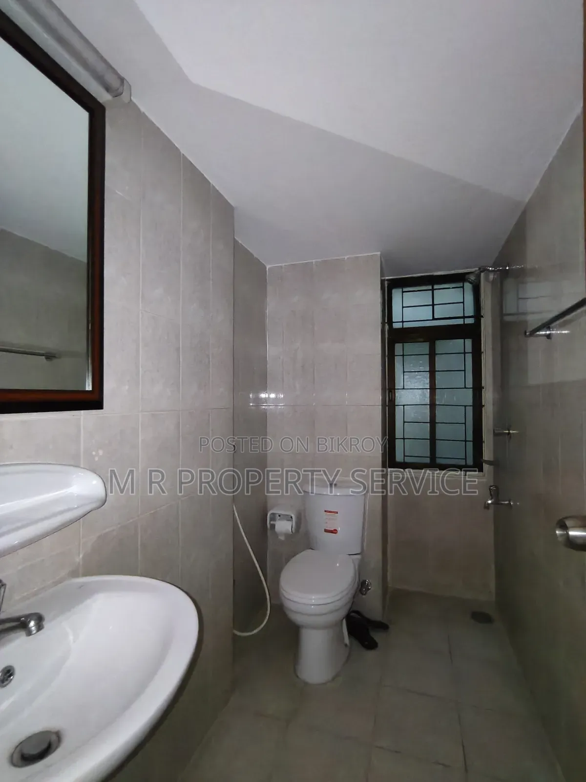 3bdrm Apartment in Dhaka, Gulshan for Rent