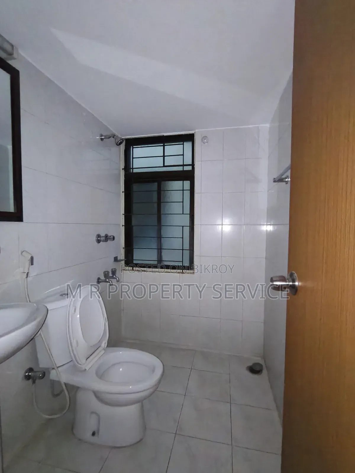 3bdrm Apartment in Dhaka, Gulshan for Rent