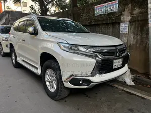 Mitsubishi Pajero 2016 Pearl