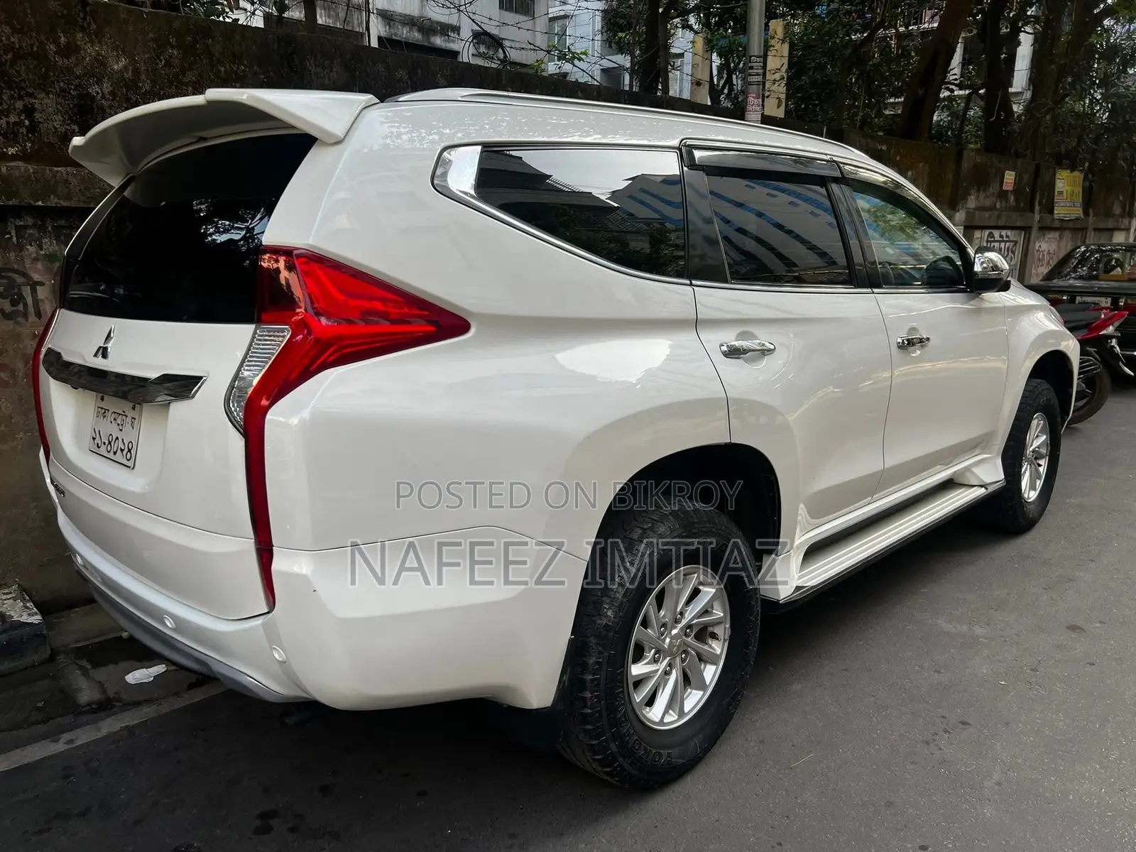 Mitsubishi Pajero 2016 Pearl