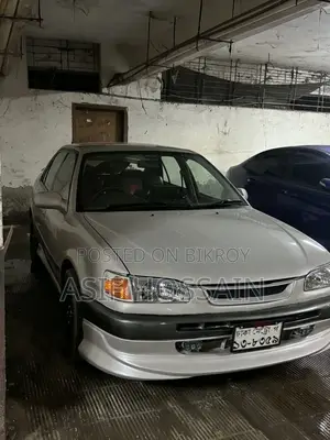 Toyota Corolla 1996 Silver