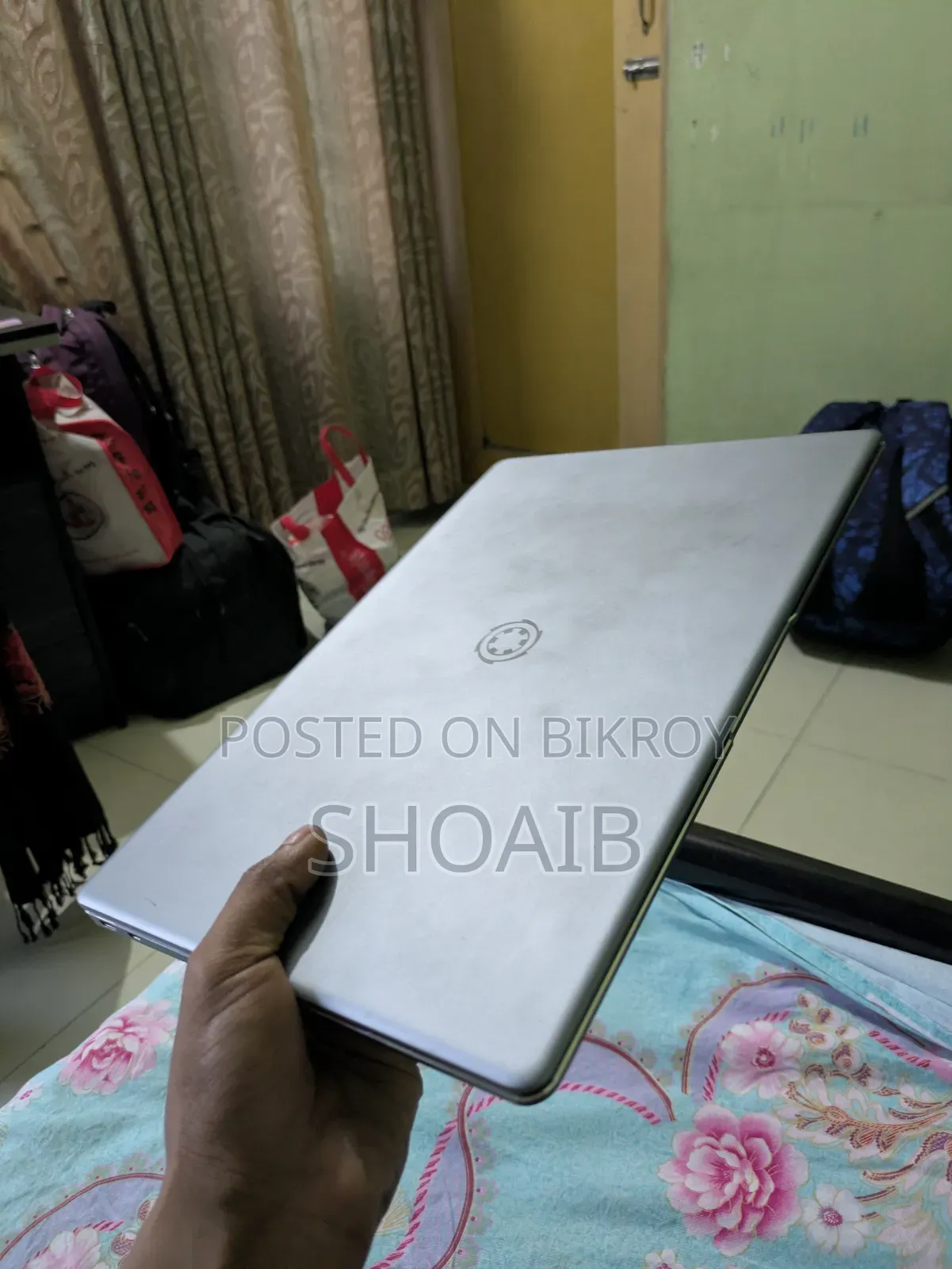 Laptop 8GB Intel SSD 256GB