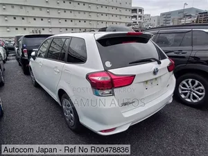 Toyota Corolla Fielder 1.5 Hybrid FWD 2023 White