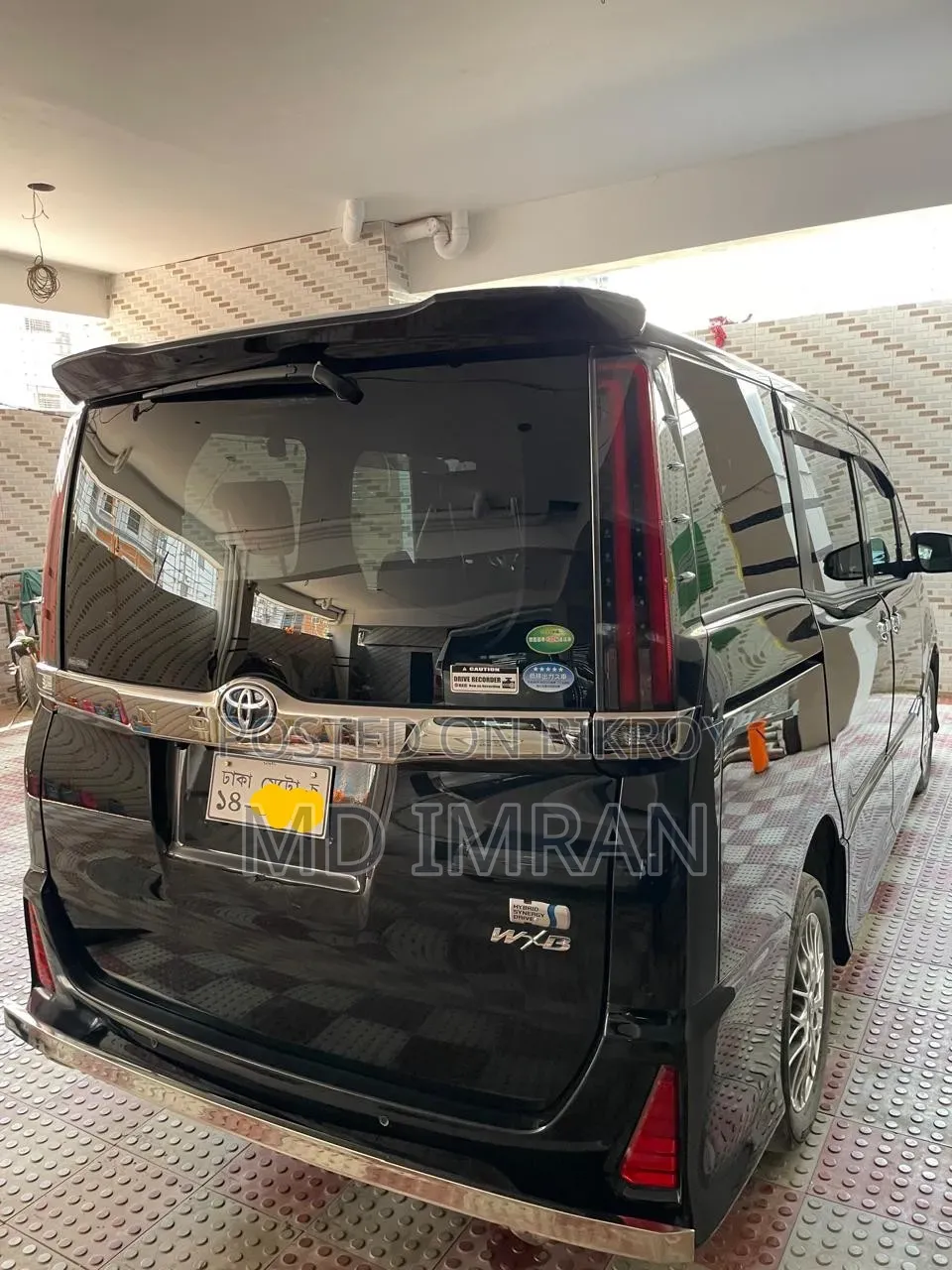 New Toyota Noah 1.8 FWD Hybrid (7 seater) 2020 Black