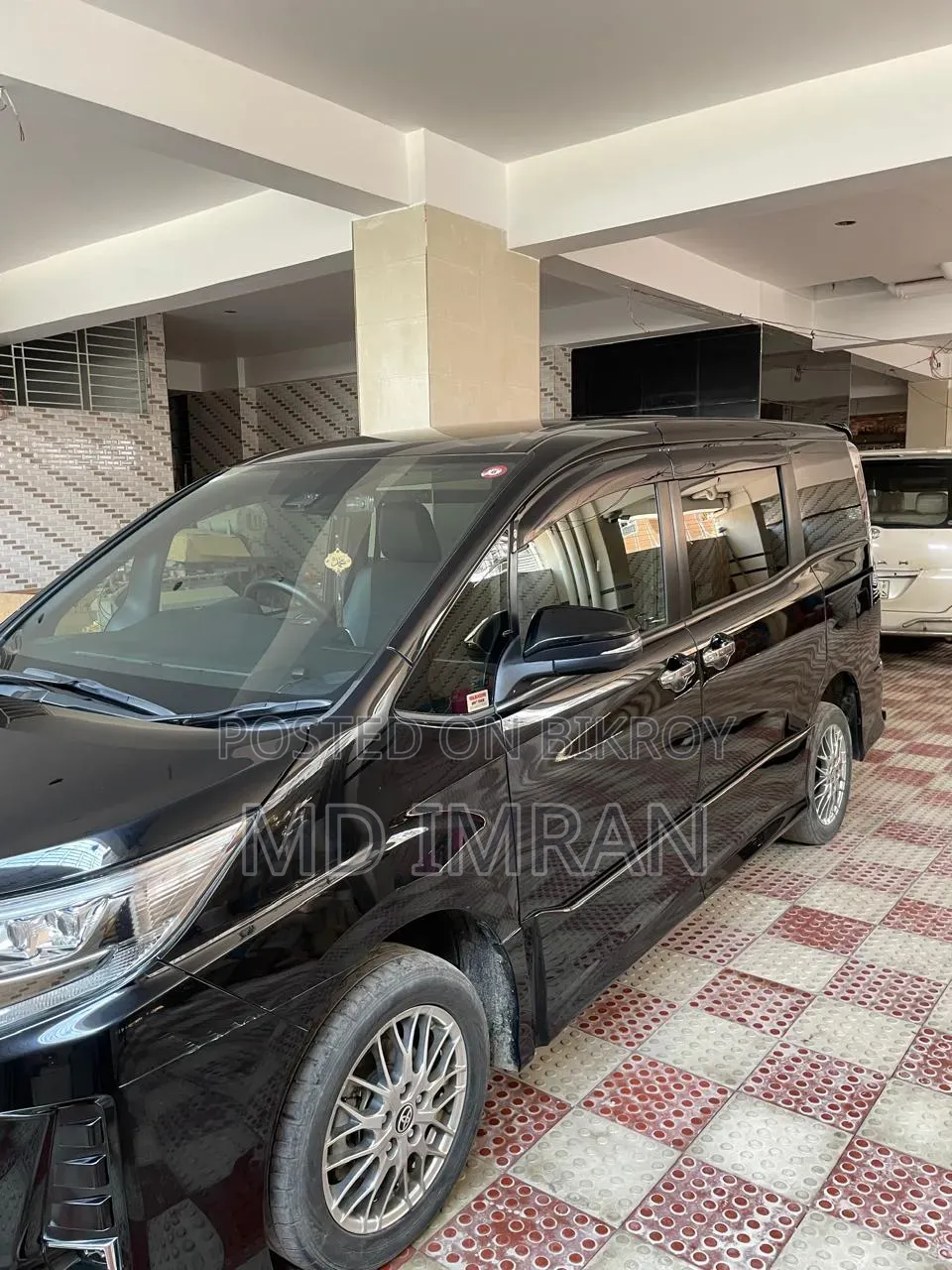 New Toyota Noah 1.8 FWD Hybrid (7 seater) 2020 Black
