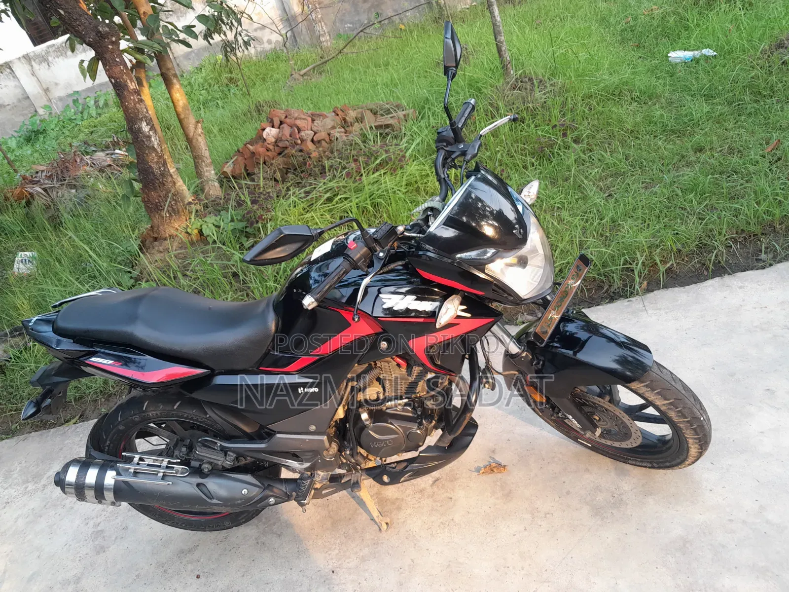 Hero Hunk 2022 Black